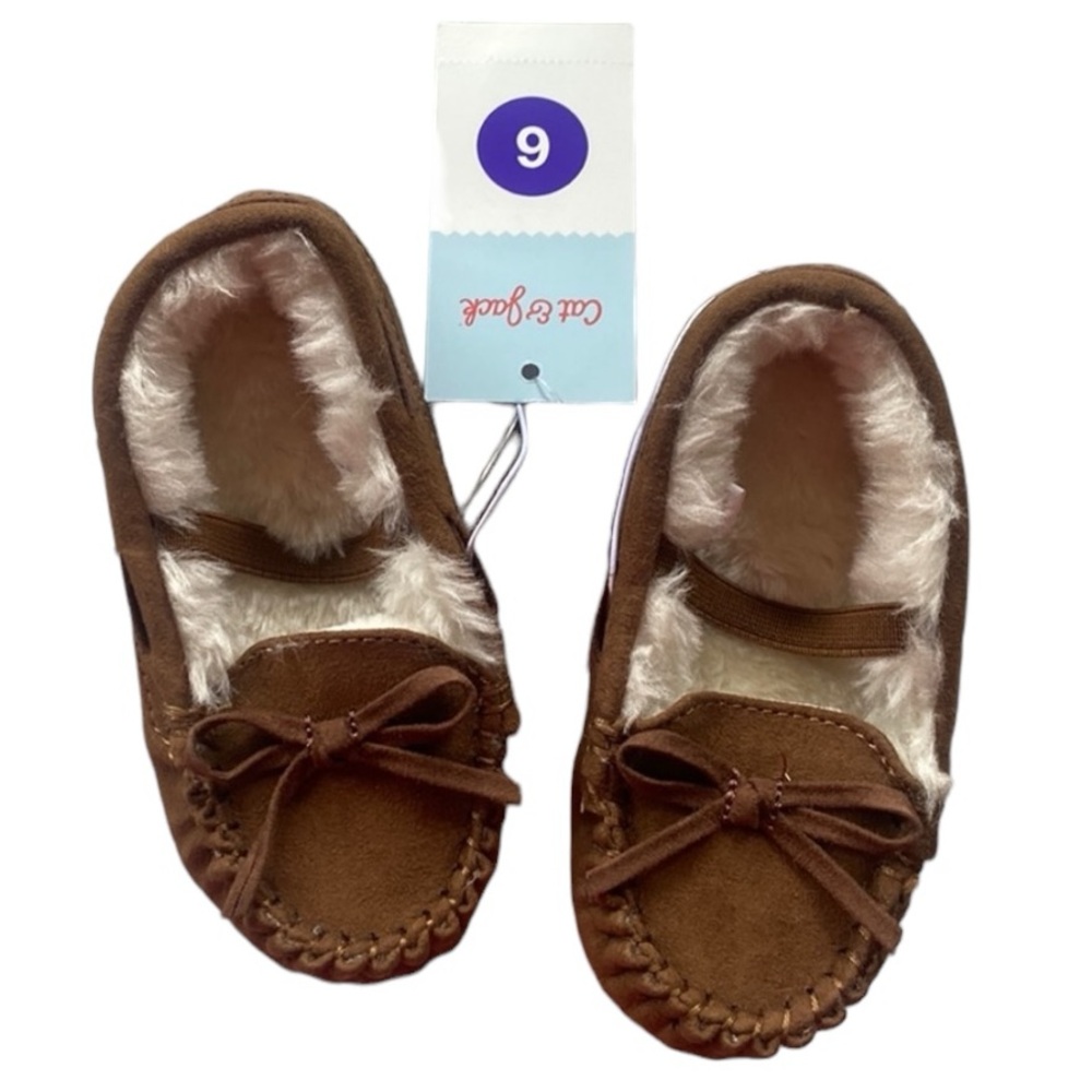 Cat & Jack Moccasins size 6 Celina Dark Chestnut‎